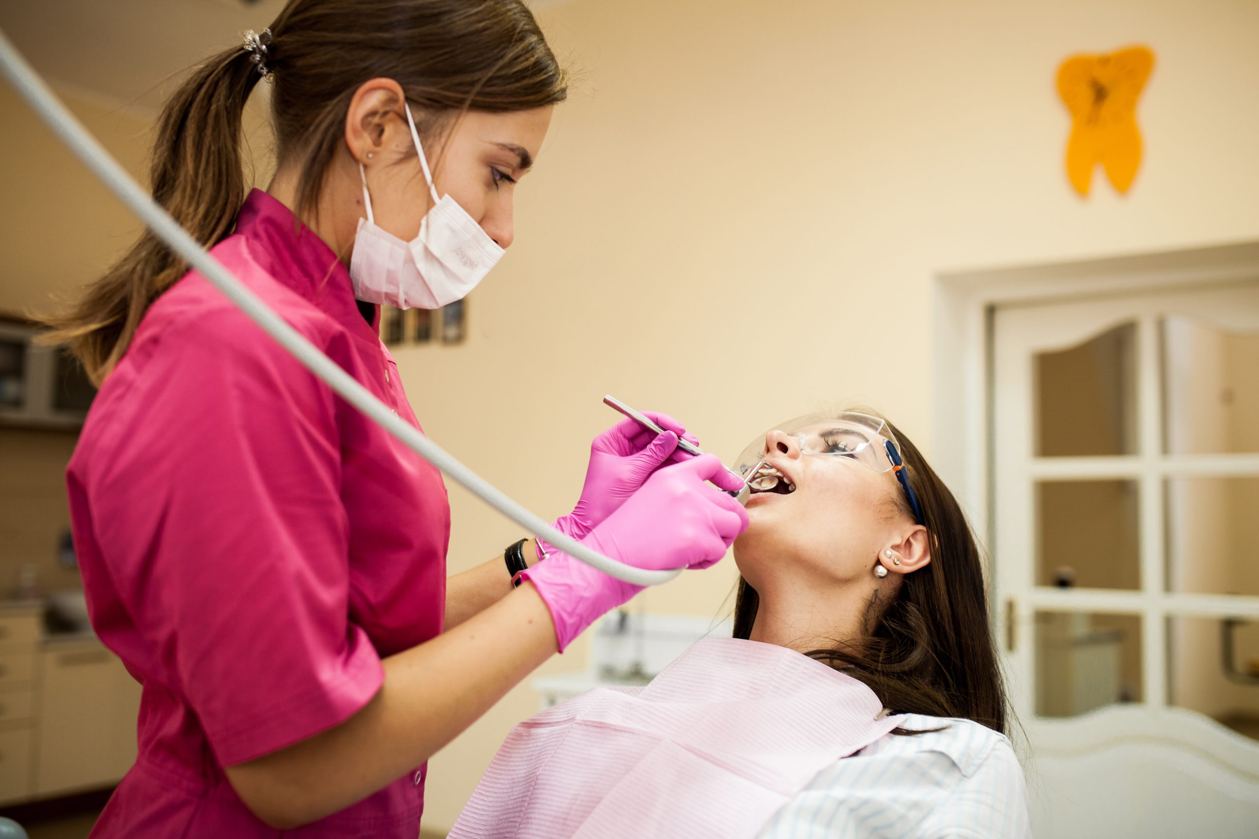Professional dental cleaning Dubai clinic